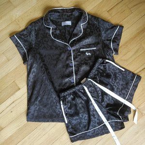 Peter Alexander Black Satin Pajama Set in Leopard Jacquard Print, Size S